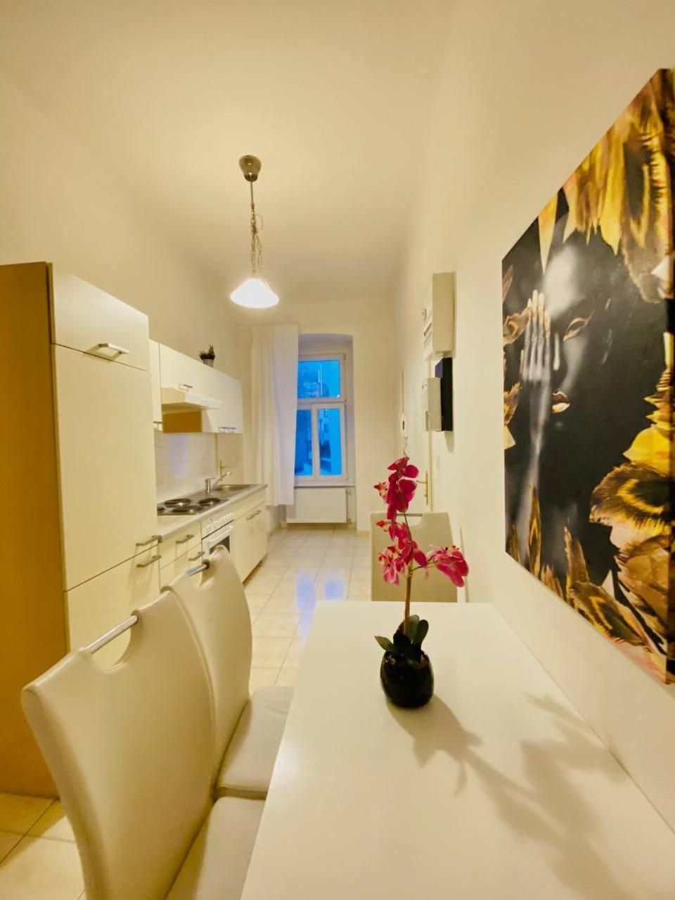 Family Apartment Th8 8 Vienna Exterior photo
